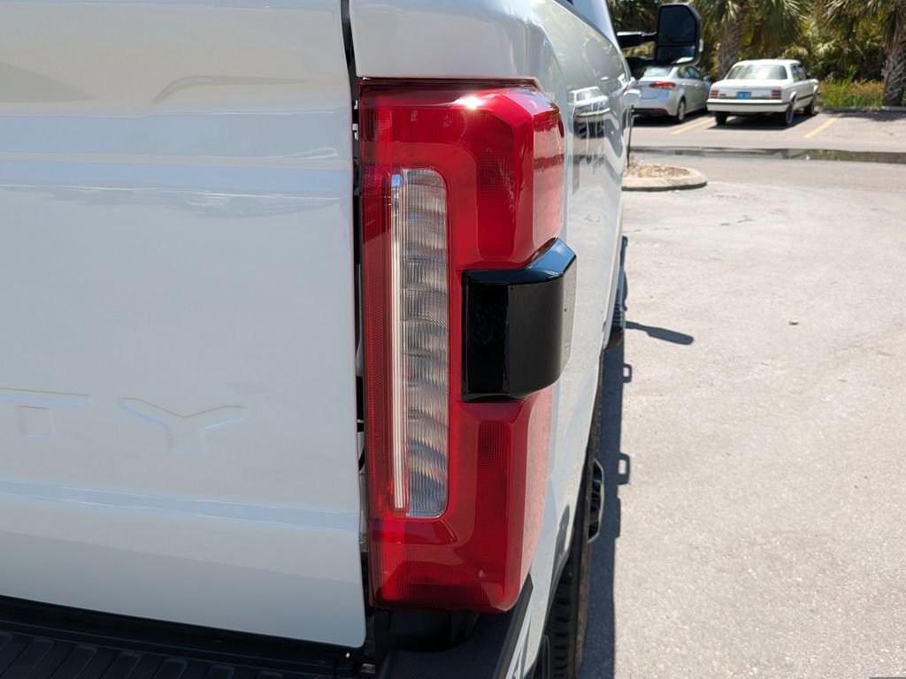 Certified 2026 Ford F250 Lariat w/ Black Appearance Package AWD/4WD image 13