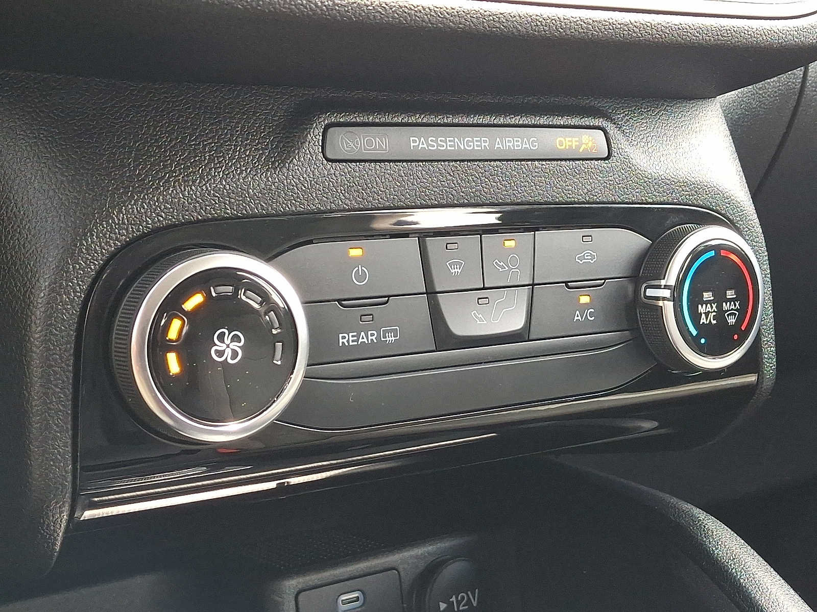 Certified 2022 Ford Escape S AWD/4WD image 17