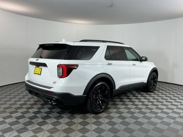 Certified 2024 Ford Explorer ST w/ Technology Package AWD/4WD image 5