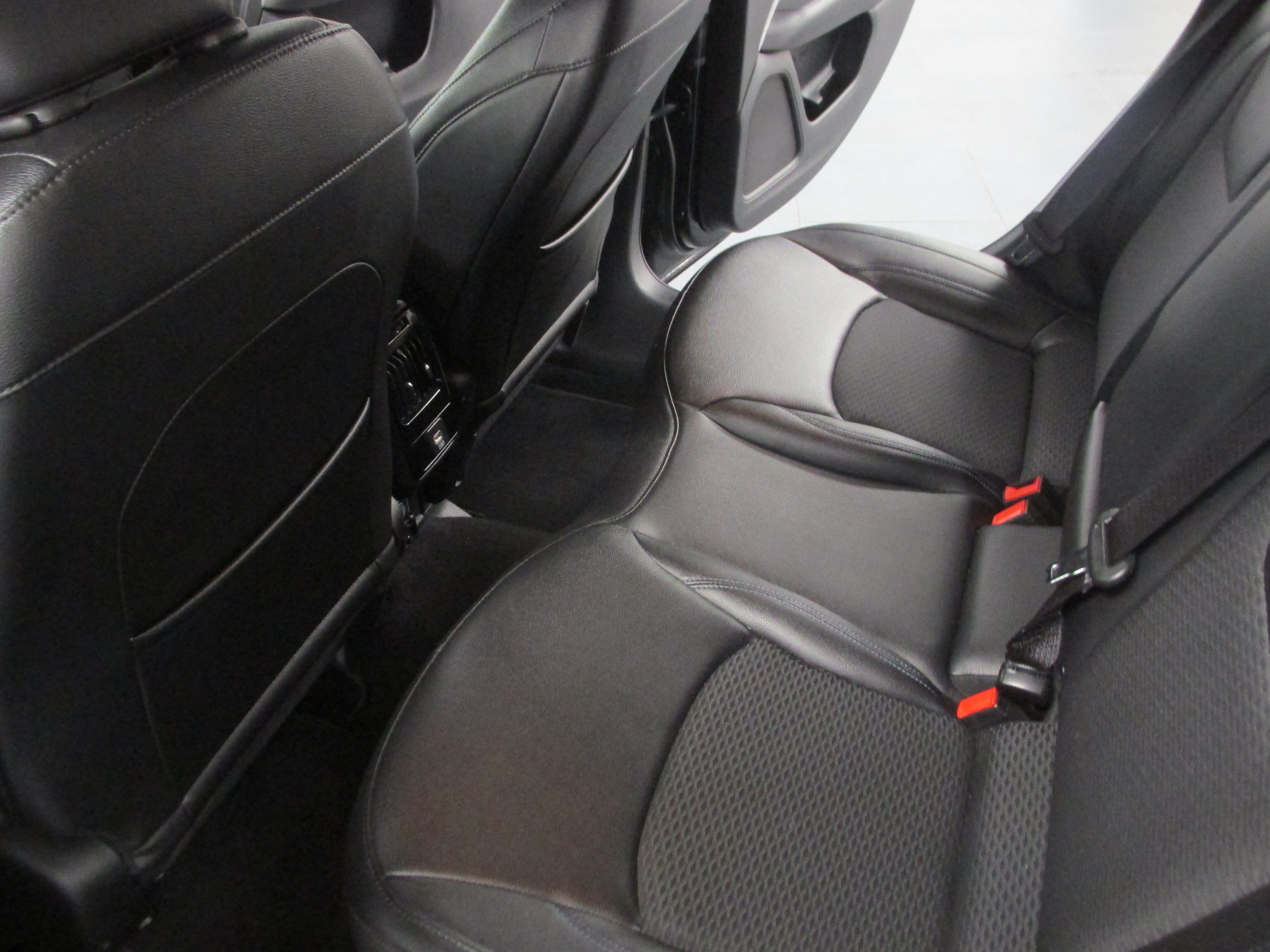 Used 2024 Jeep Compass Latitude AWD/4WD image 25