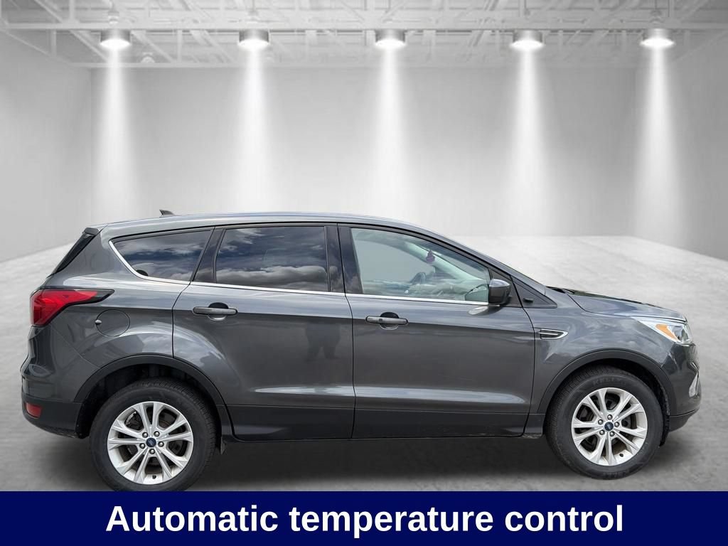 Certified 2019 Ford Escape SE FWD image 7