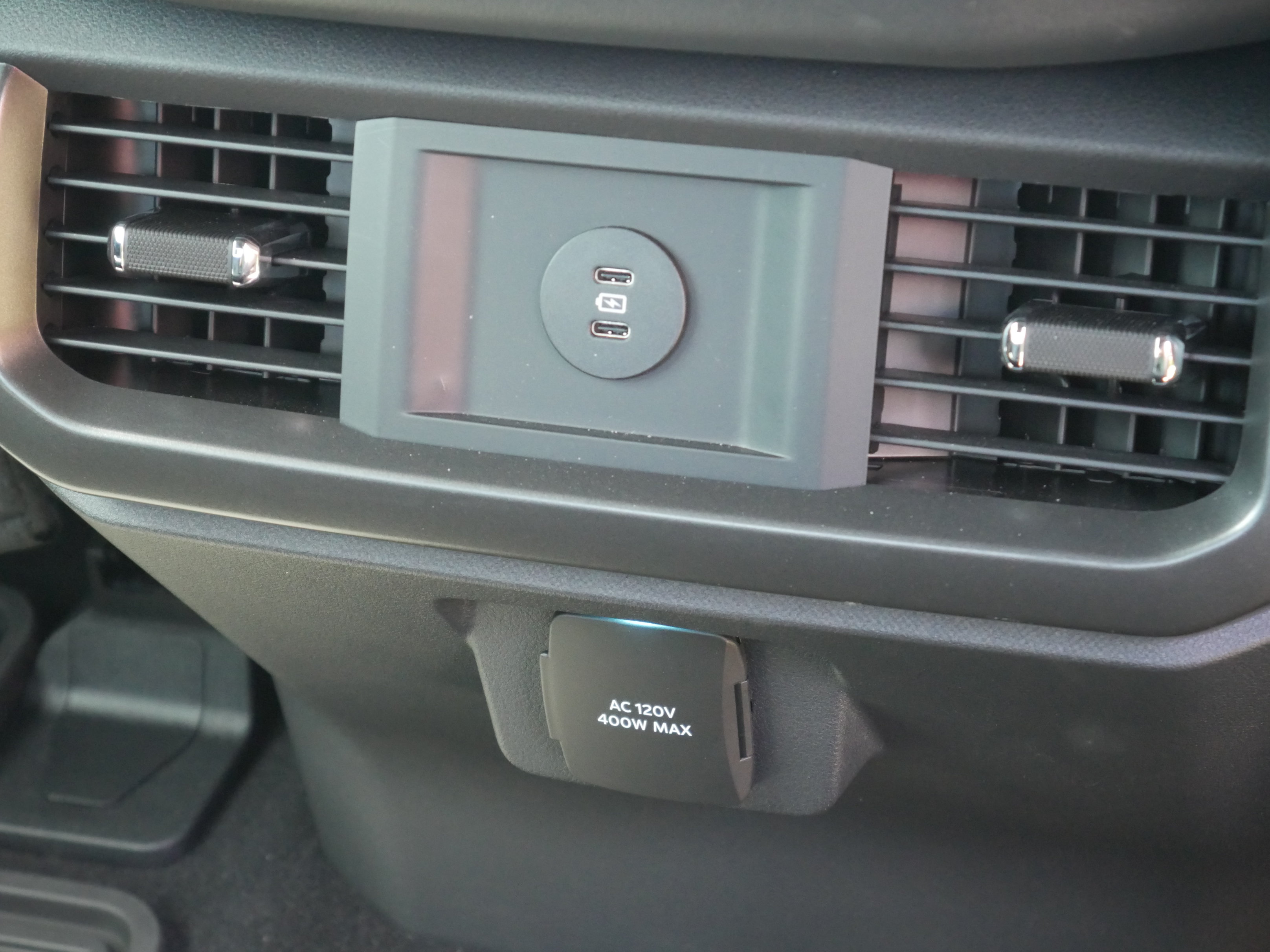 Certified 2025 Ford F150 Lariat AWD/4WD image 36