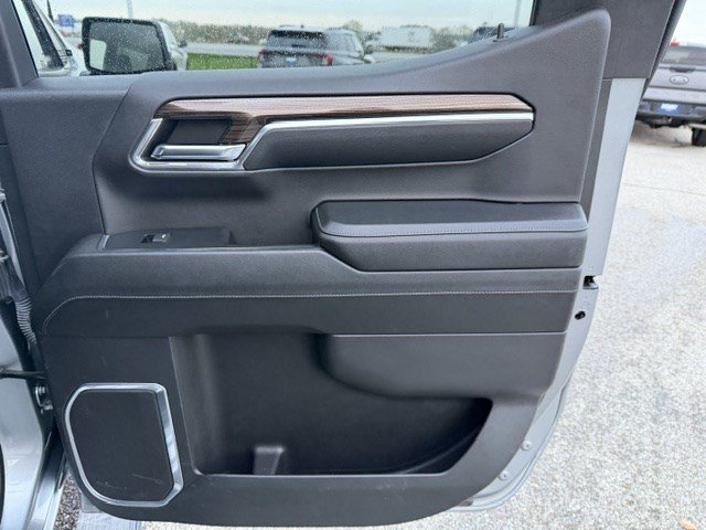 Used 2024 Chevrolet Silverado 1500 LT w/ Work Truck Package AWD/4WD image 33