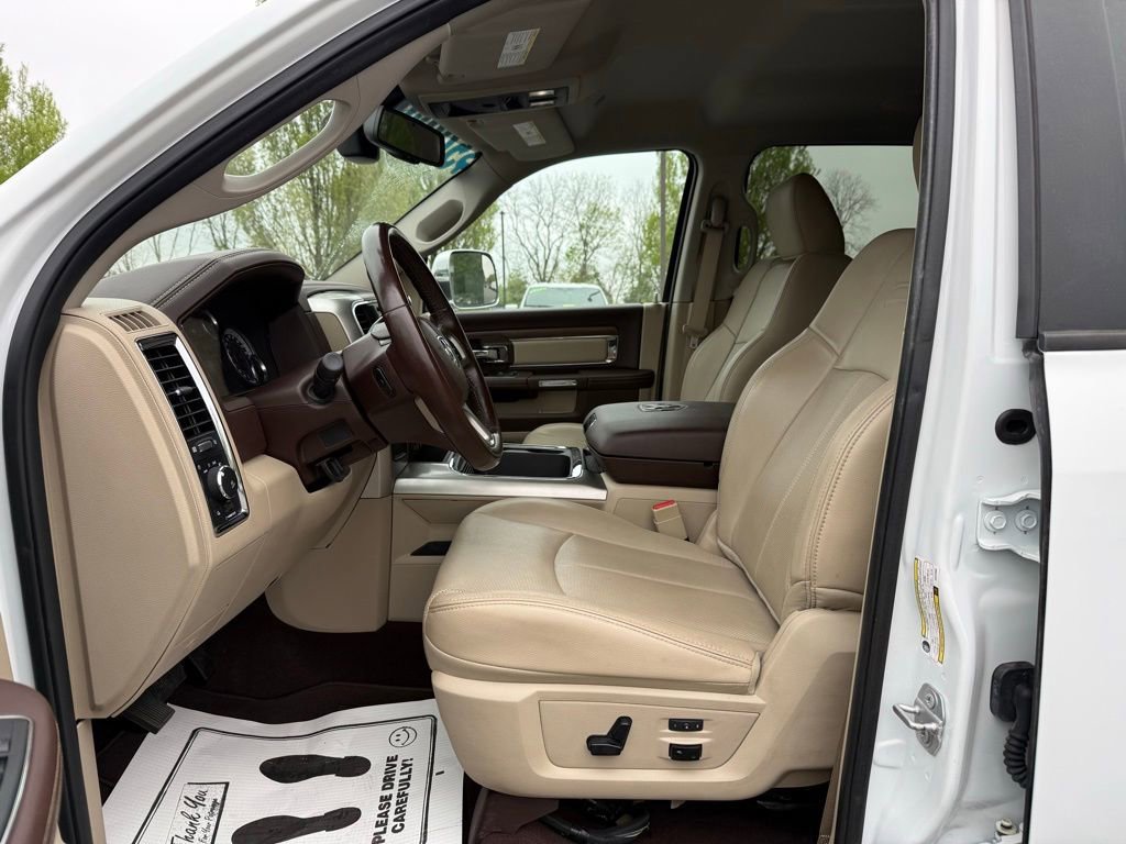 Used 2018 RAM 3500 Laramie w/ Convenience Group AWD/4WD image 10