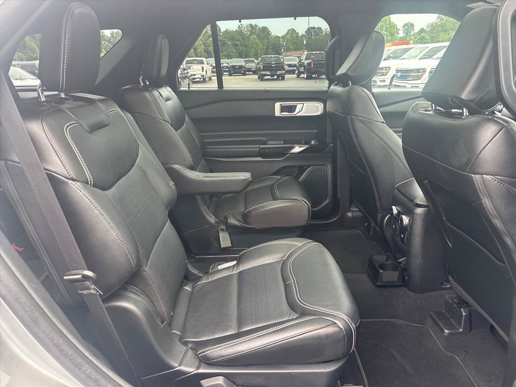 Certified 2023 Ford Explorer ST w/ Technology Package AWD/4WD image 14