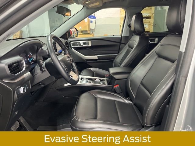 Certified 2022 Ford Explorer XLT w/ Equipment Group 202A image 25