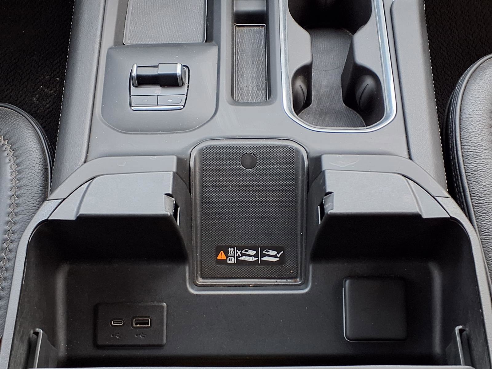 Used 2024 GMC Sierra 2500 Denali w/ Denali Reserve Package image 18