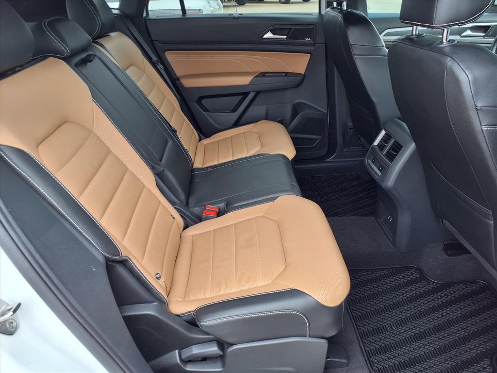 Used 2022 Volkswagen Atlas Cross Sport SEL Premium R-Line w/ Cross Sport MDO Package image 26