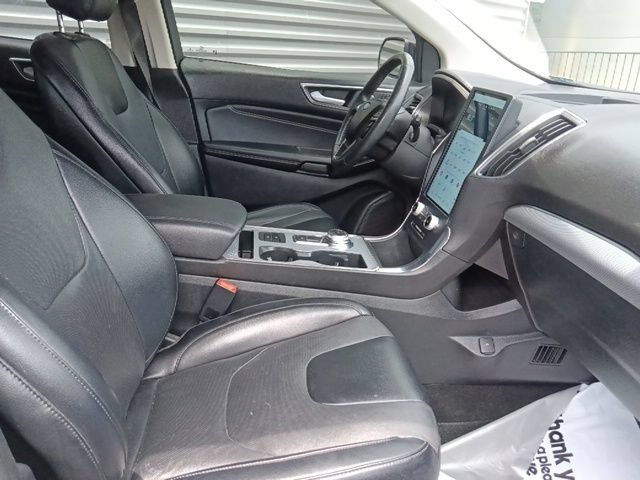 Certified 2022 Ford Edge Titanium w/ Equipment Group 301A AWD/4WD image 30