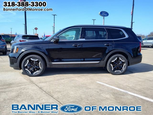 Used 2024 Kia Telluride S w/ S Sunroof Package image 3