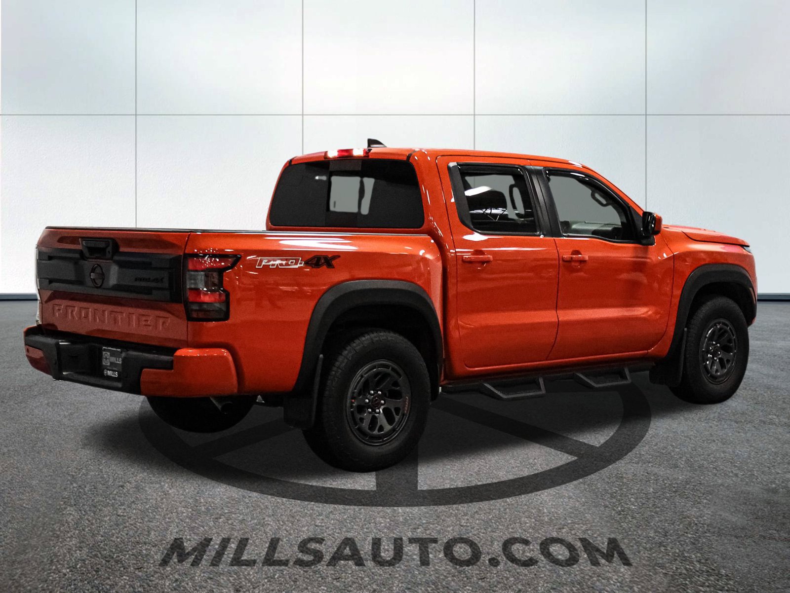 Used 2025 Nissan Frontier PRO-4X w/ Interior Protection Package AWD/4WD image 8