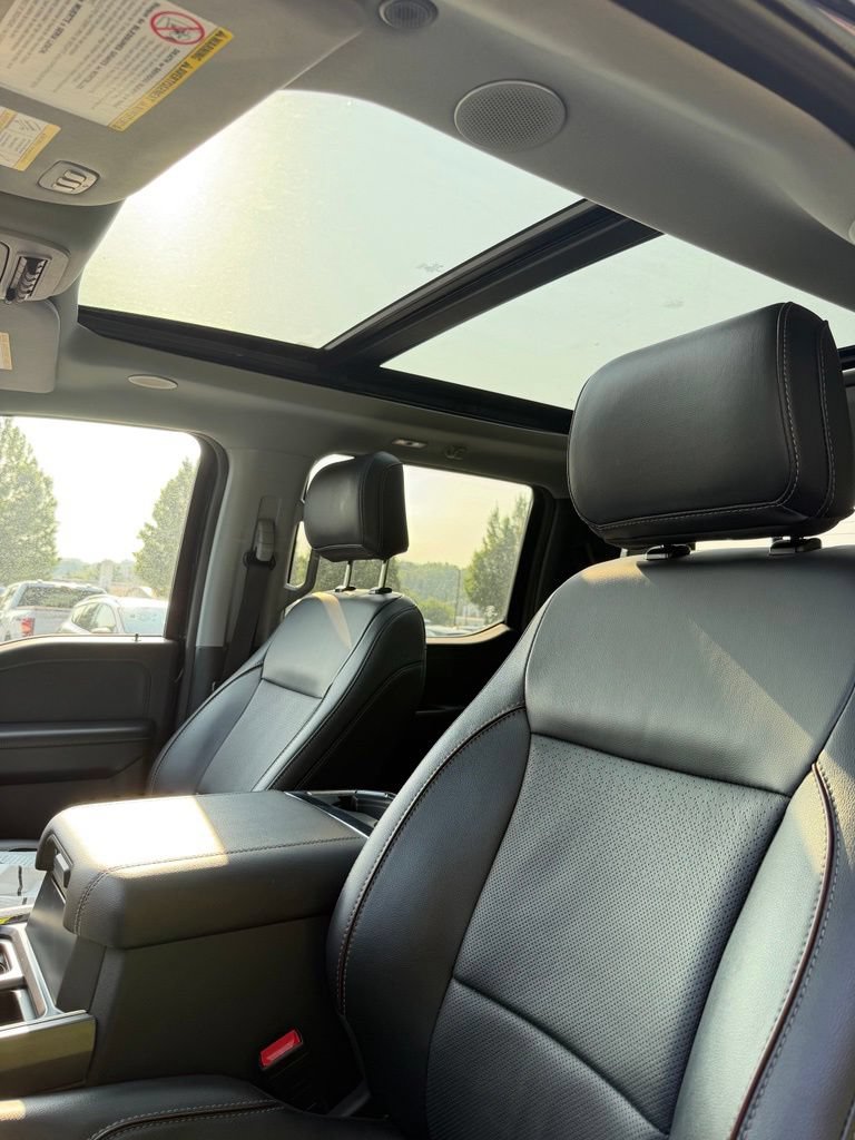 Certified 2024 Ford F250 Lariat w/ Lariat Ultimate Package AWD/4WD image 17