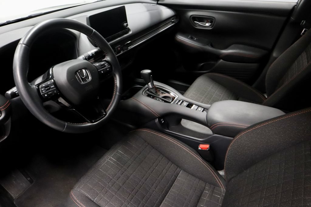Used 2025 Honda HR-V Sport image 23