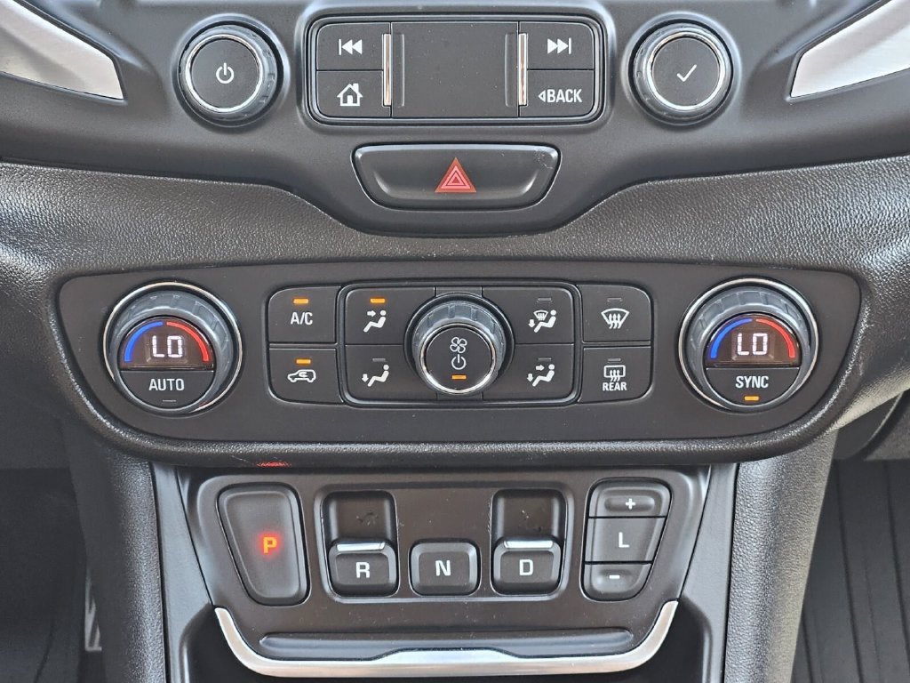Used 2020 GMC Terrain SLT w/ Preferred Package FWD image 28