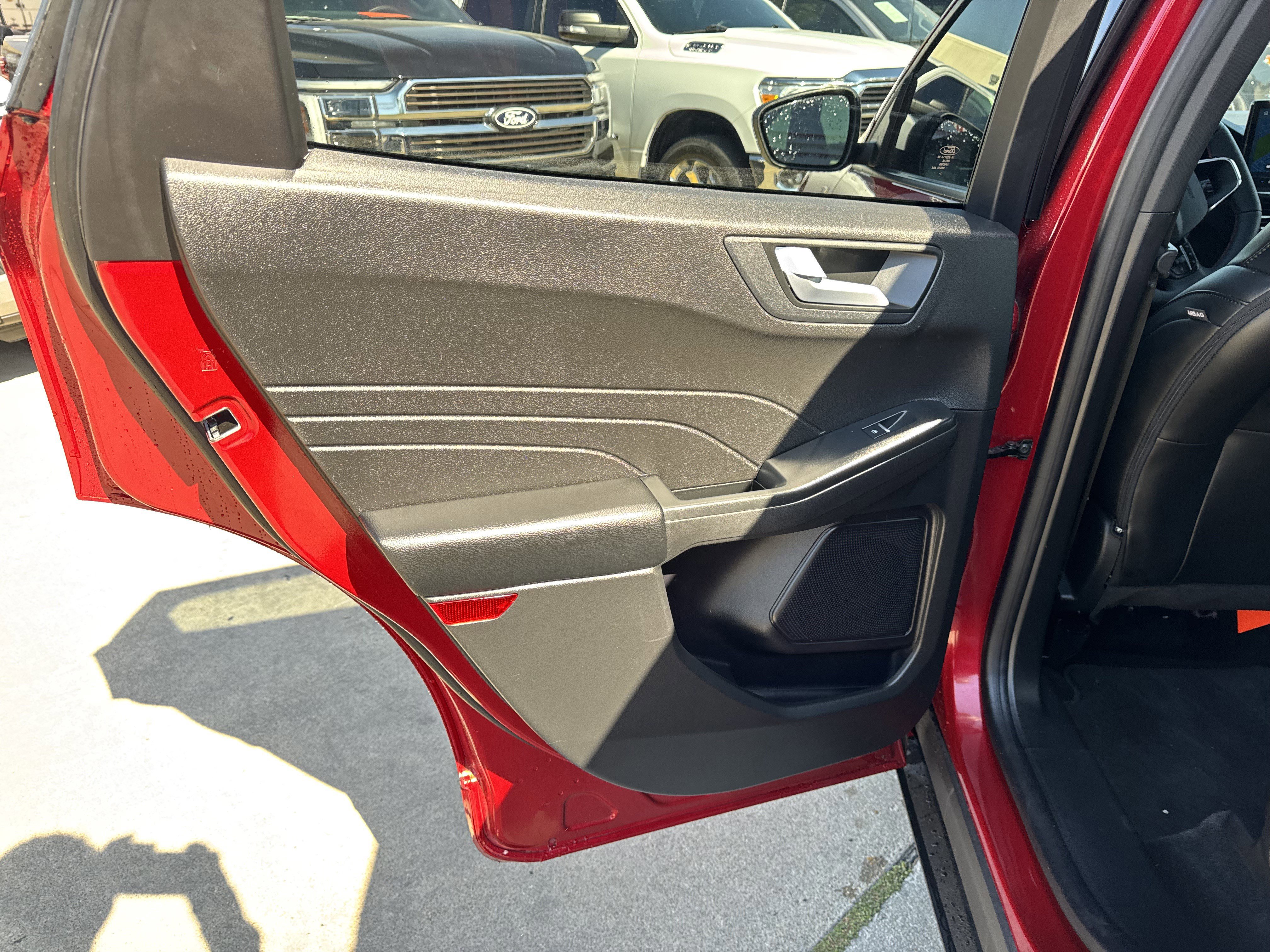 Certified 2024 Ford Escape ST-Line w/ Tech Pack #1 image 14