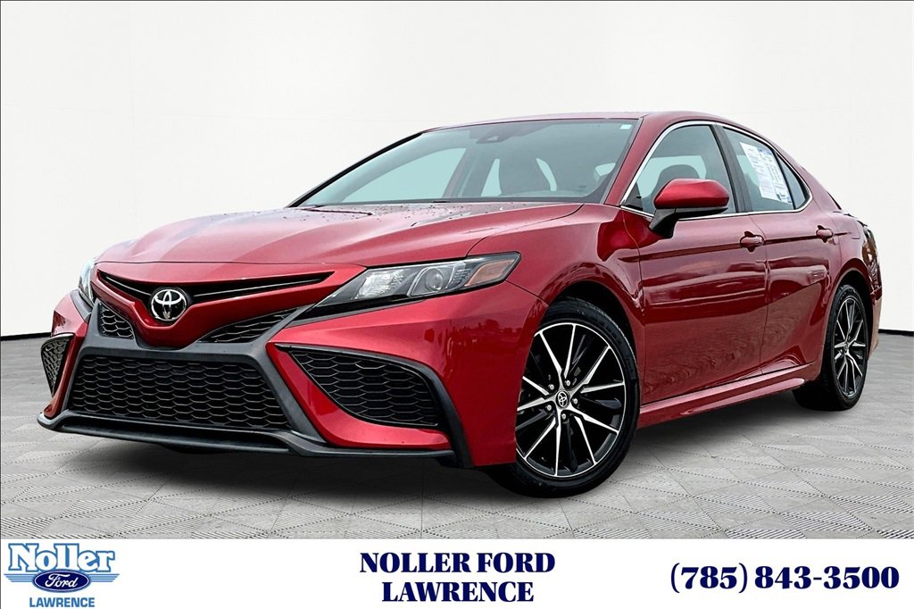 Used 2021 Toyota Camry SE