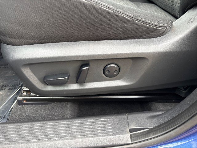 Used 2021 Nissan Rogue SV AWD/4WD image 17