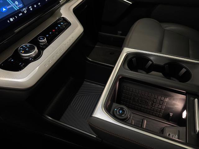 Certified 2025 Ford Expedition Max Active image 33