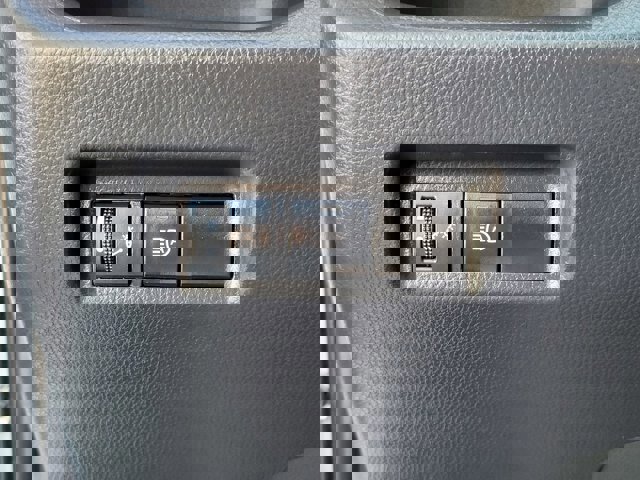 Used 2022 Toyota RAV4 LE image 26