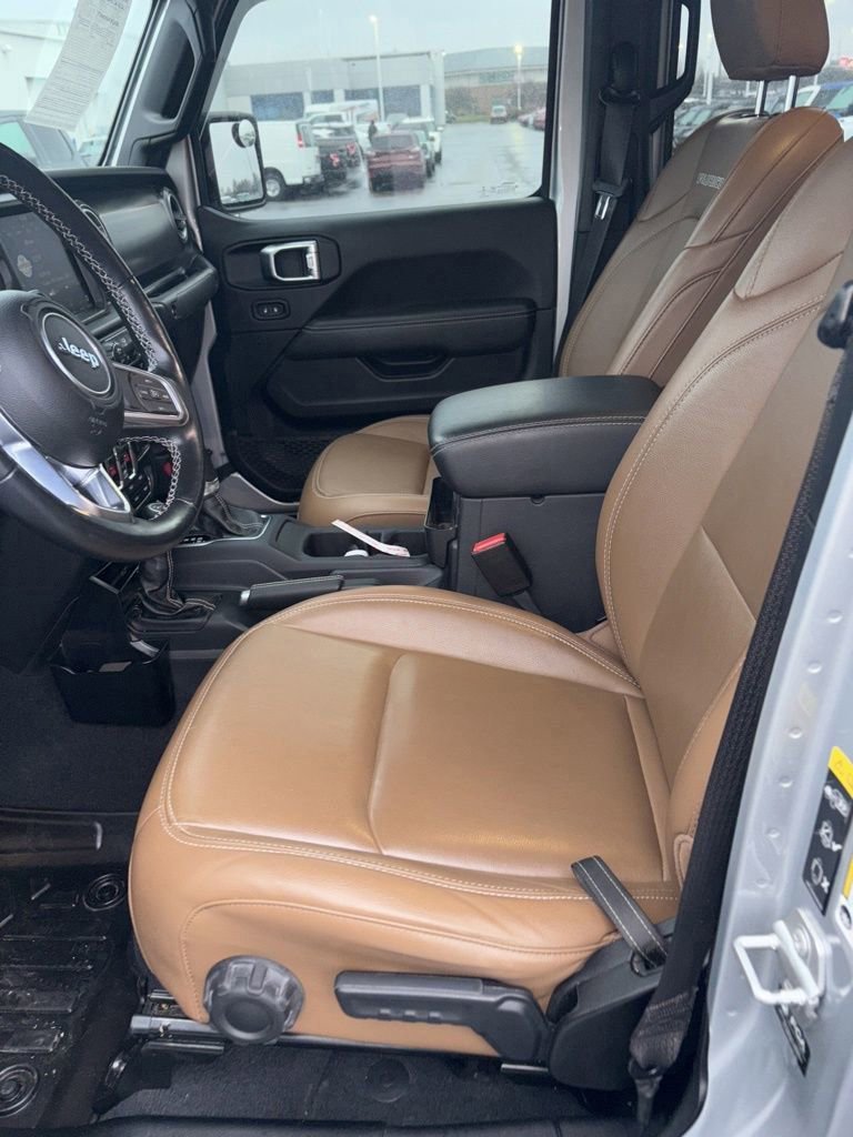 Used 2023 Jeep Gladiator Rubicon w/ Cold Weather Group image 24