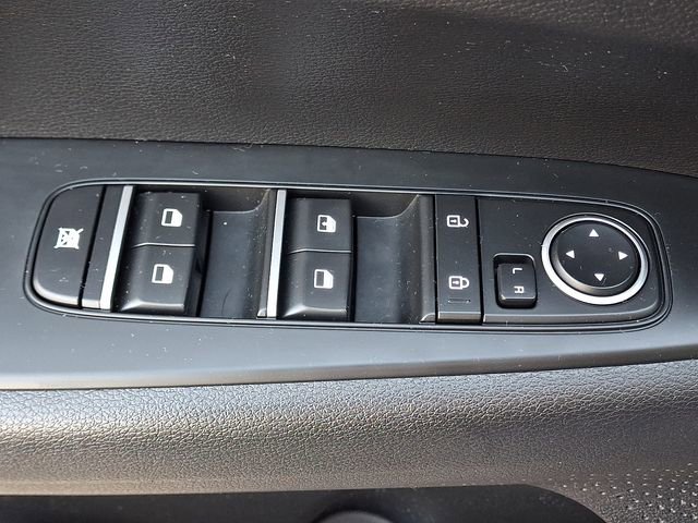 Used 2023 Kia Forte LXS image 26