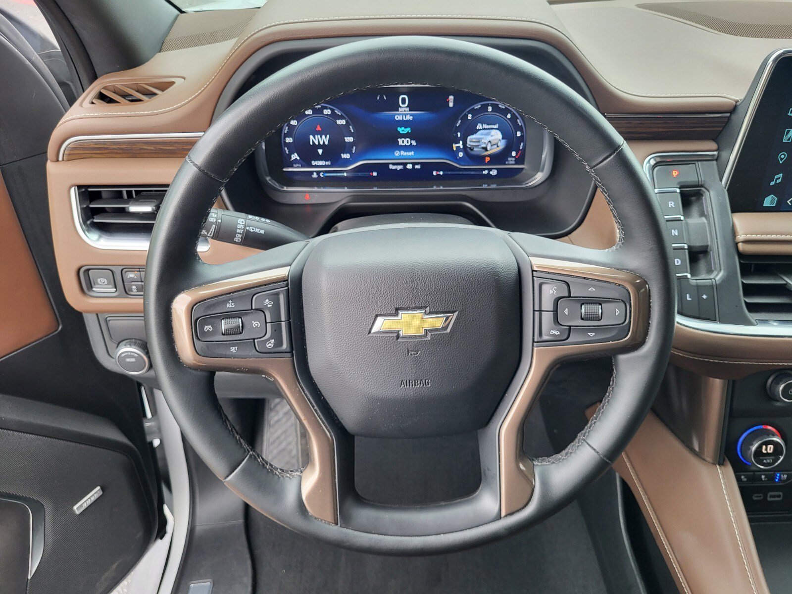 Used 2023 Chevrolet Tahoe High Country w/ Premium Package image 27