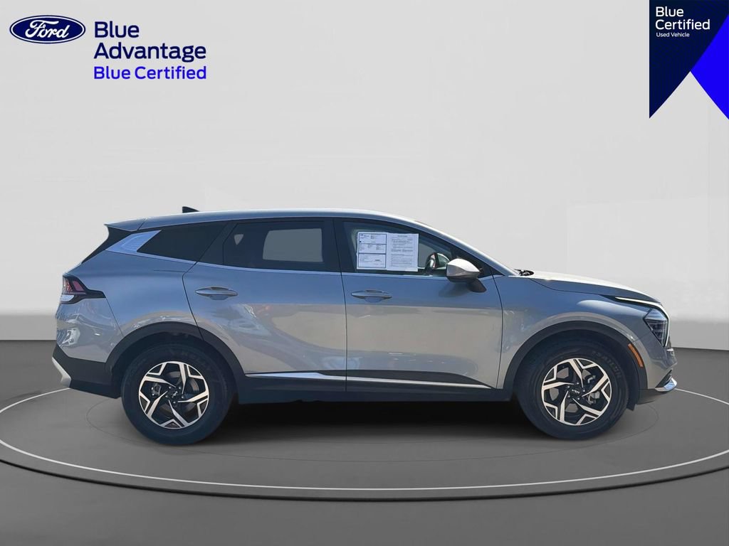 Used 2024 Kia Sportage LX FWD image 5