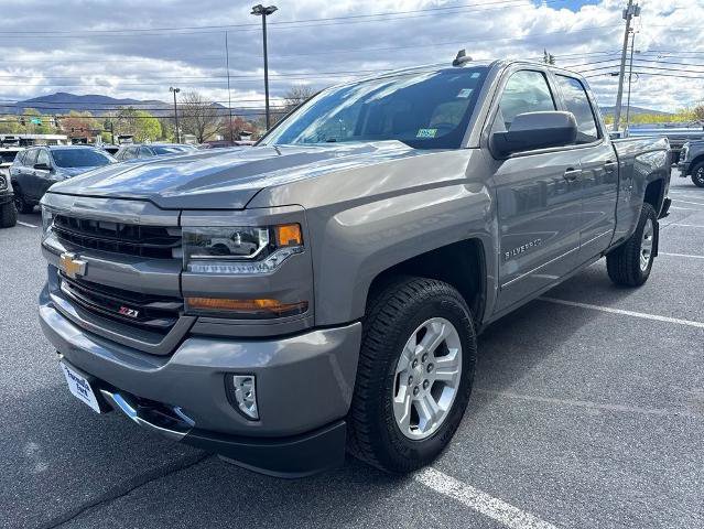 Used 2017 Chevrolet Silverado 1500 LT w/ All Star Edition AWD/4WD image 6