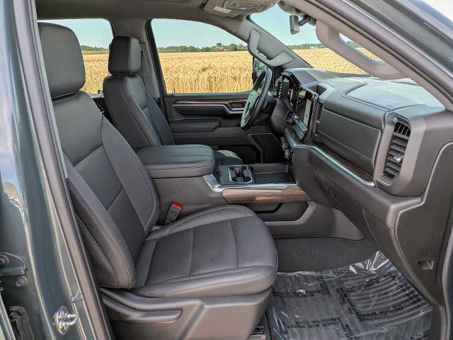 Used 2025 Chevrolet Silverado 2500 LT w/ Trail Boss Package image 23