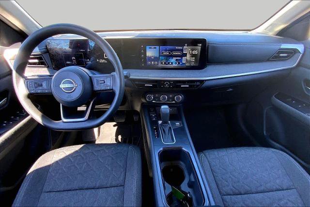 Used 2025 Nissan Kicks SV FWD image 15