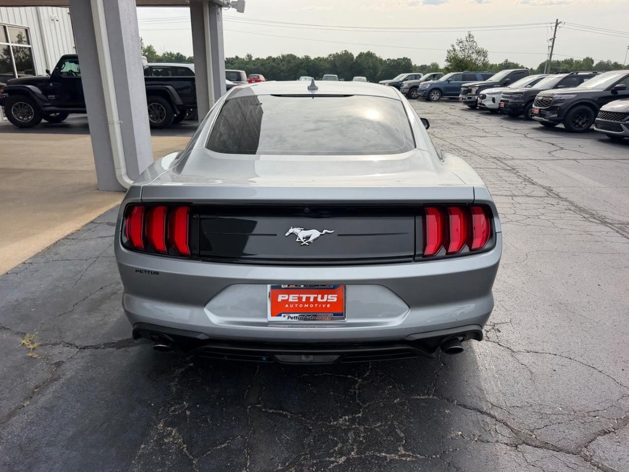 Certified 2021 Ford Mustang Coupe RWD image 4