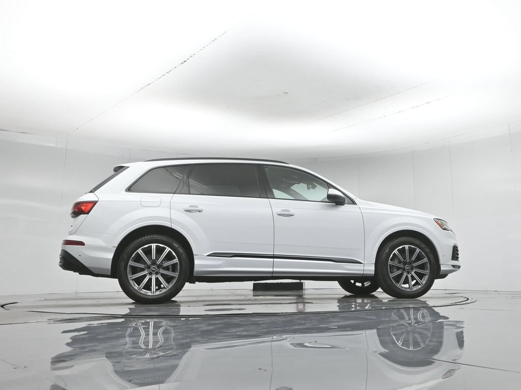 Used 2022 Audi Q7 2.0T Premium Plus w/ Premium Plus Package AWD/4WD image 55