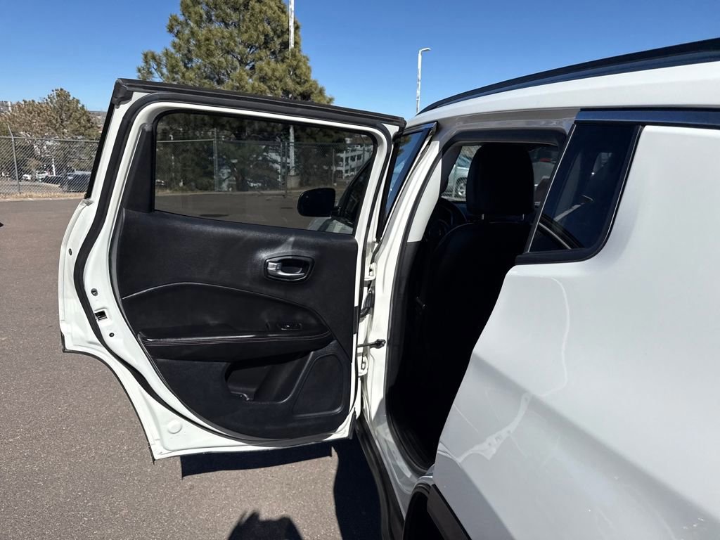 Used 2021 Jeep Compass Limited image 17