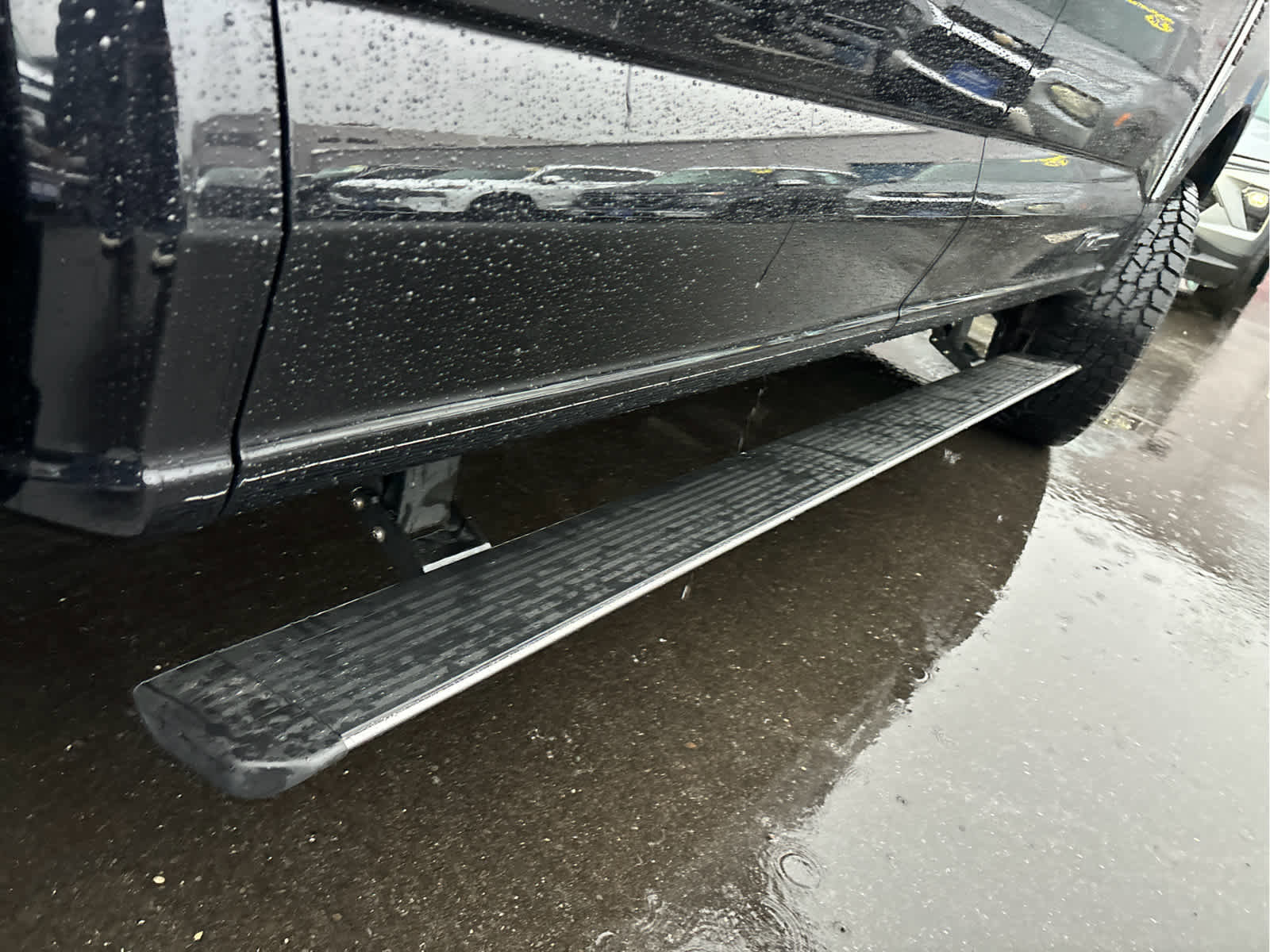 Certified 2024 Ford F350 Platinum w/ FX4 Off-Road Package image 36