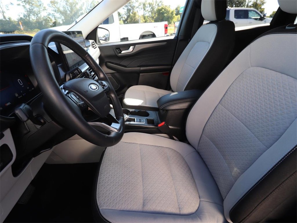 Certified 2023 Ford Escape Active w/ Tech Pack #2 image 8