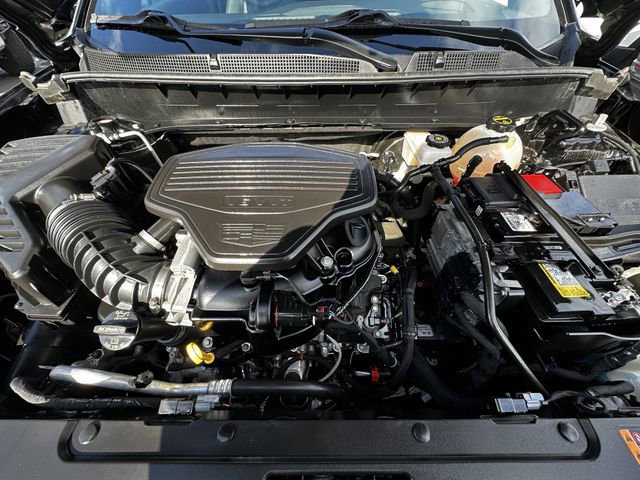 Used 2025 Cadillac XT6 Sport w/ Technology Package image 32