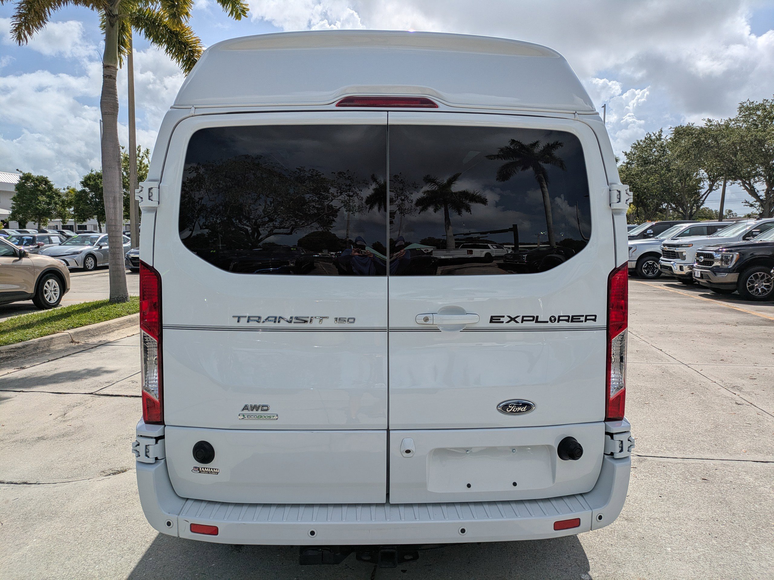 Certified 2024 Ford Transit 150 Low Roof AWD image 5