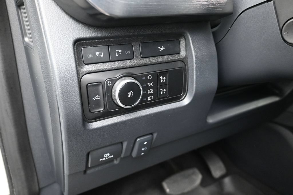 Certified 2023 Ford F250 Lariat w/ Sport Appearance Package AWD/4WD image 13