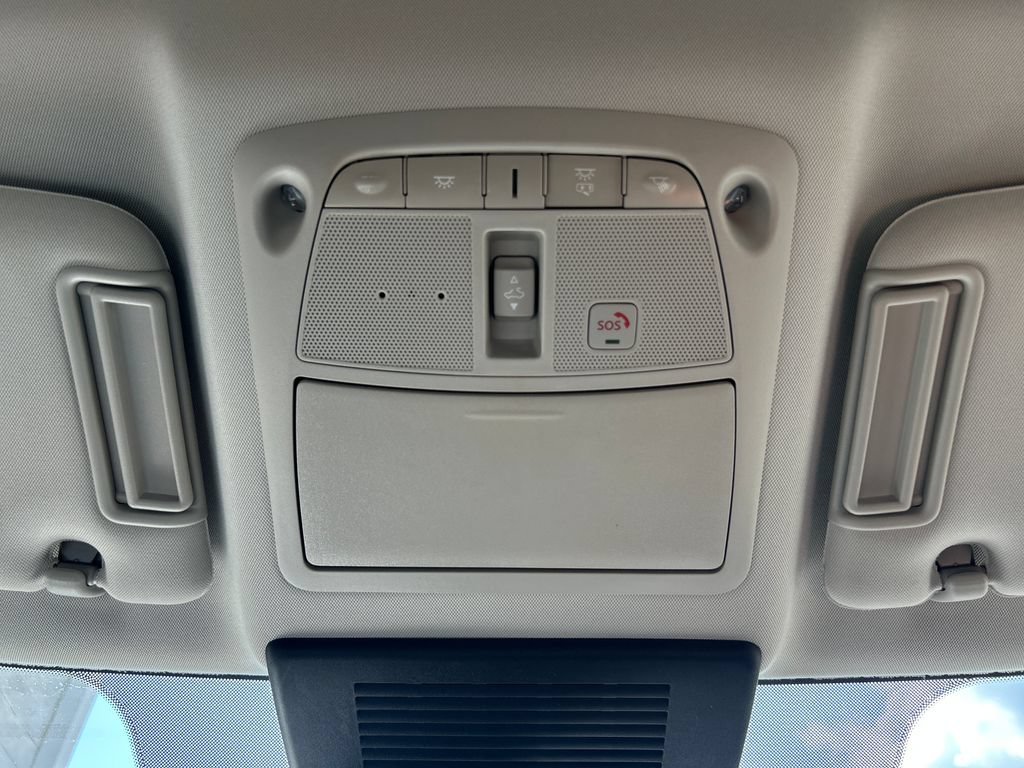 Used 2023 Nissan Armada Platinum w/ Captain's Chairs Package RWD image 21
