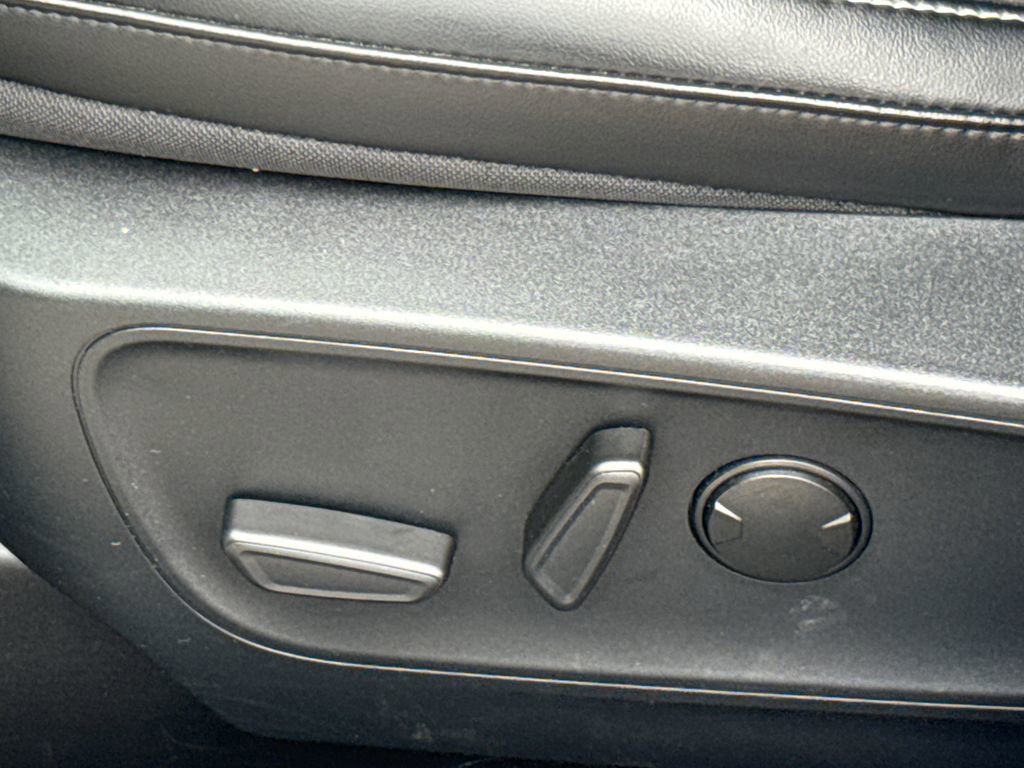 Certified 2024 Ford Escape SE image 24