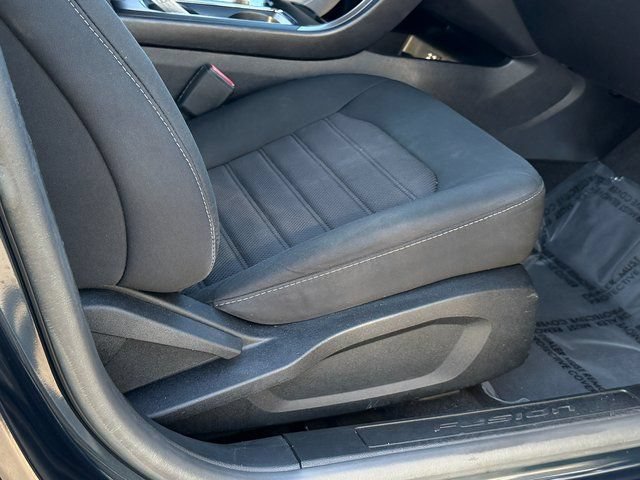 Certified 2020 Ford Fusion SE FWD image 38