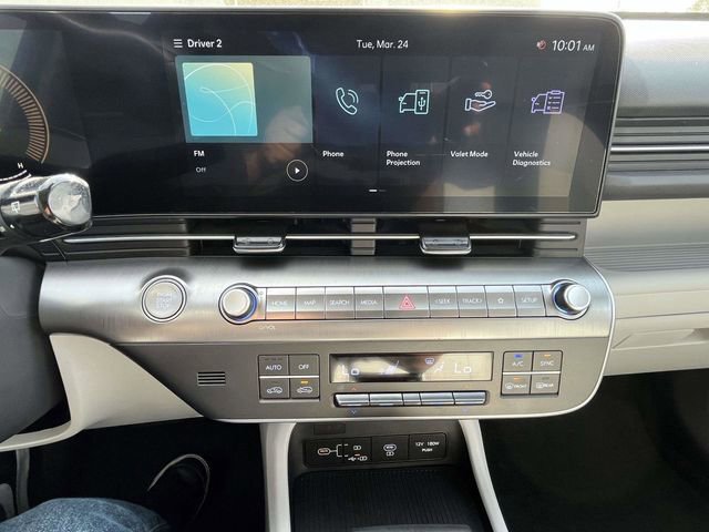 Used 2025 Hyundai Kona SEL AWD/4WD image 14