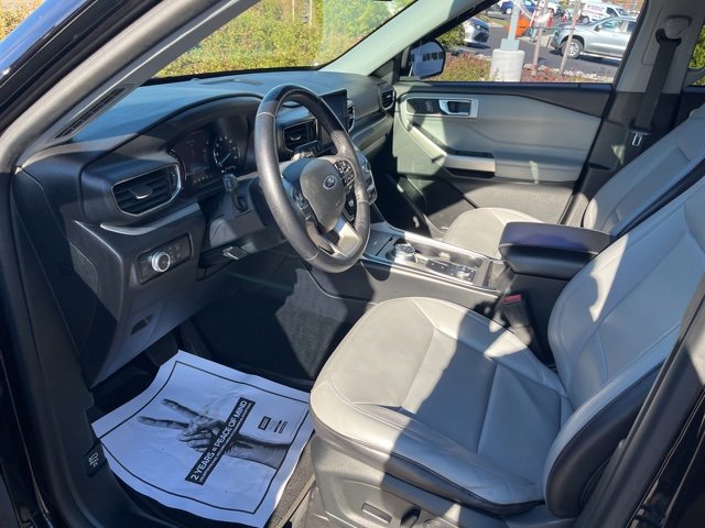 Certified 2021 Ford Explorer XLT w/ Equipment Group 202A image 15