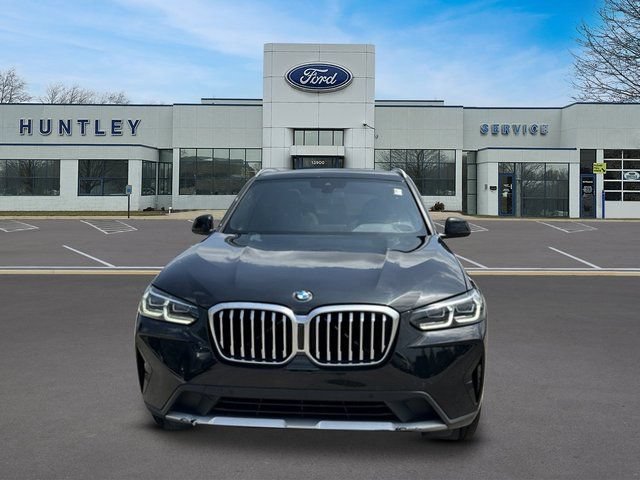 Used 2023 BMW X3 xDrive30i w/ Premium Package AWD/4WD image 2