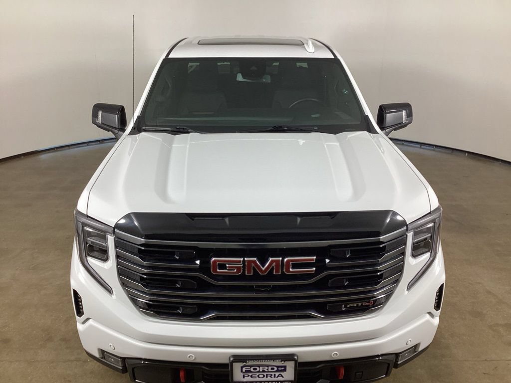 Used 2025 GMC Sierra 1500 AT4 w/ AT4 Preferred Package AWD/4WD image 4