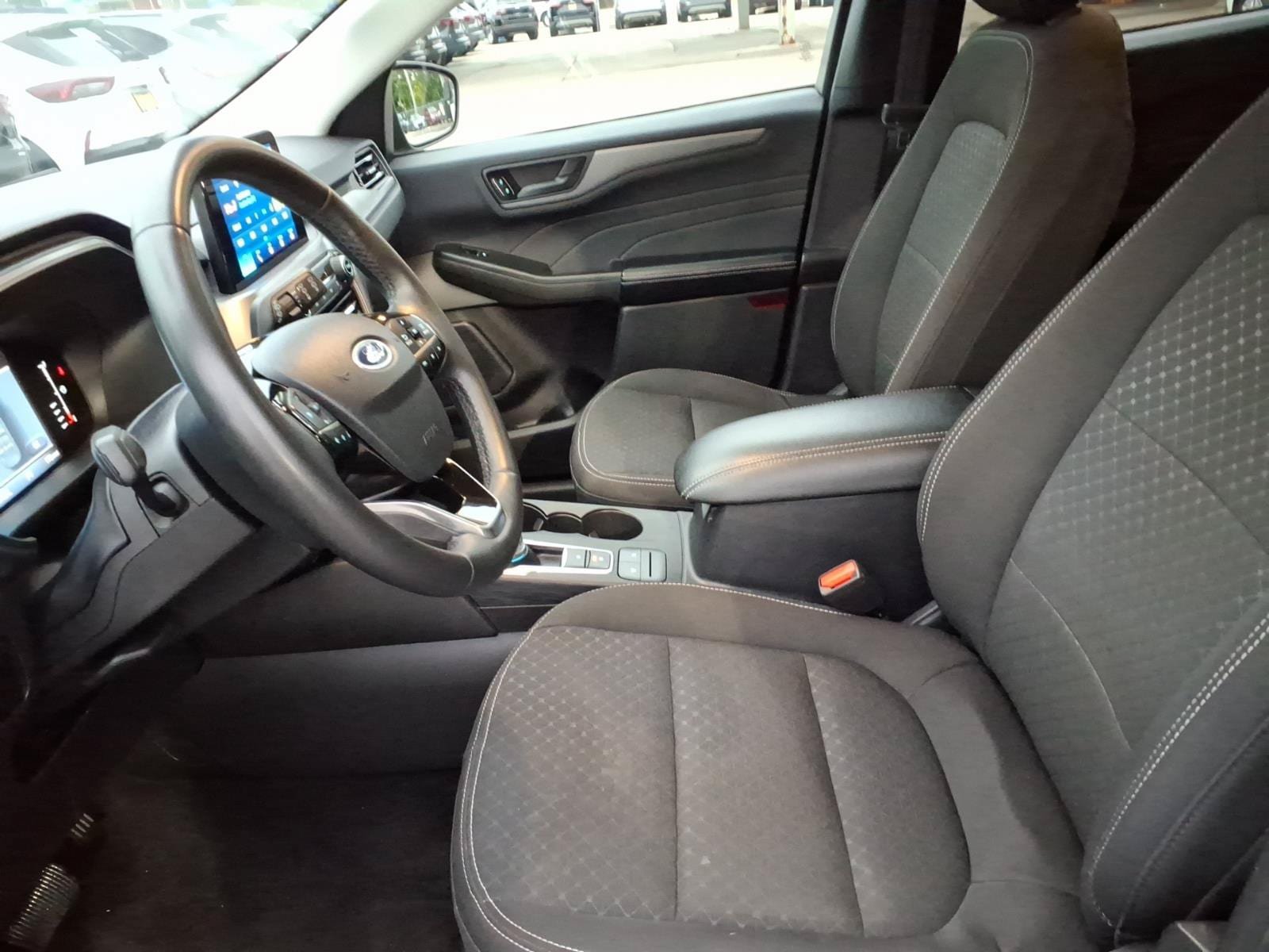 Certified 2024 Ford Escape Active AWD/4WD image 11