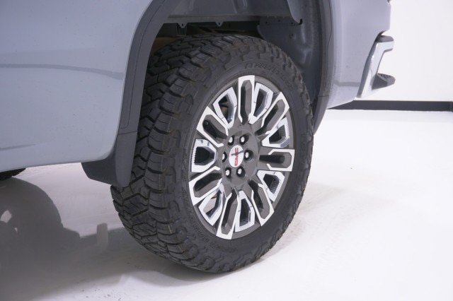 Used 2025 GMC Sierra 1500 Pro w/ Pro Value Package AWD/4WD image 13