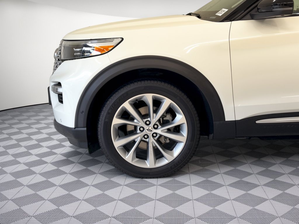 Certified 2021 Ford Explorer Platinum w/ Equipment Group 601A AWD/4WD image 13