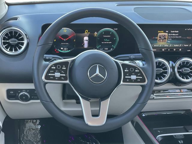 Used 2023 Mercedes-Benz EQB 300 4MATIC image 10