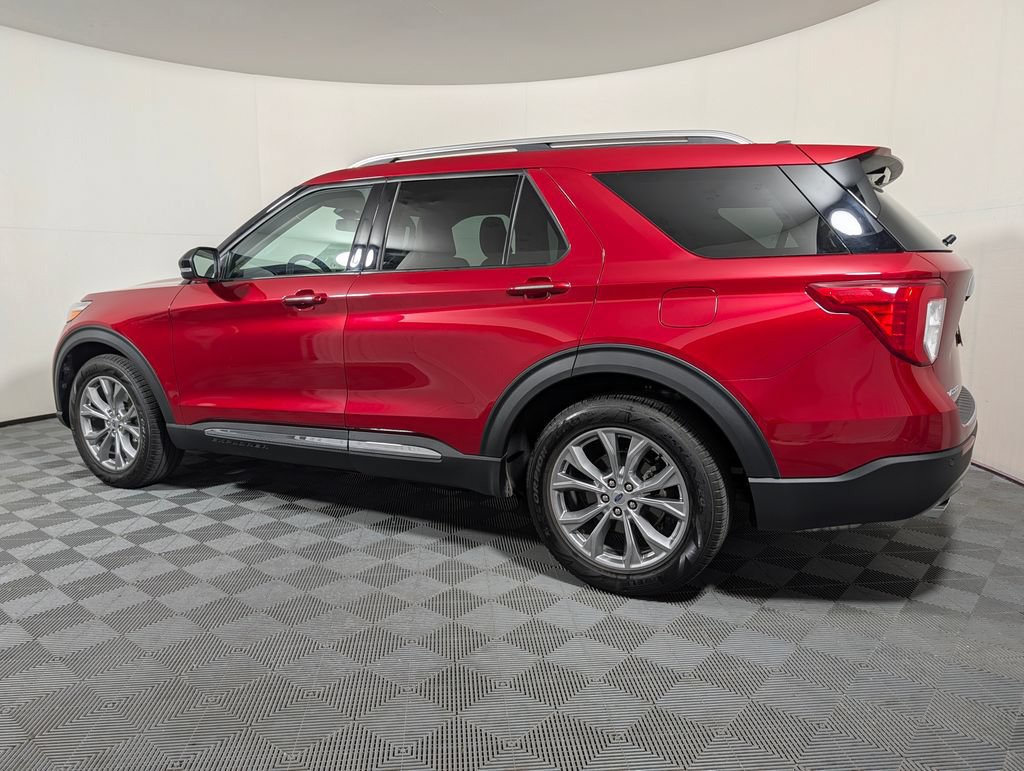 Certified 2022 Ford Explorer Limited w/ Equipment Group 301A RWD image 5